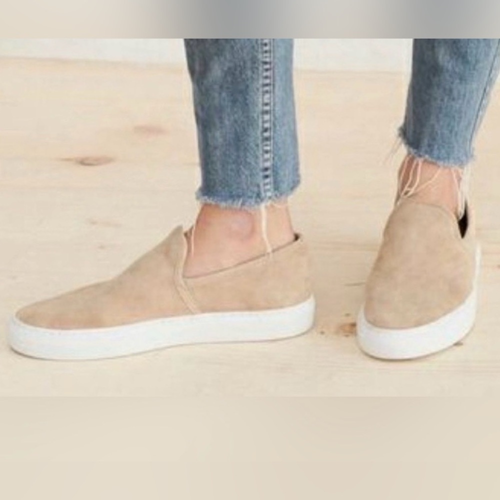 JENNI KAYNE Tan Suede Slip-On Sneakers Size 40 (US 9.5–10) Excellent condition